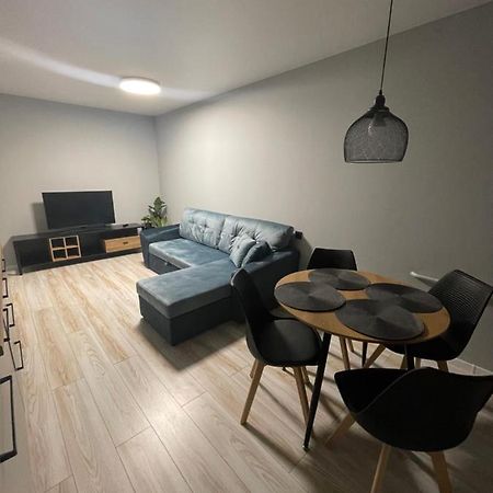 Mb Livinga Apartamentai Naftininku G Mažeikiai Εξωτερικό φωτογραφία